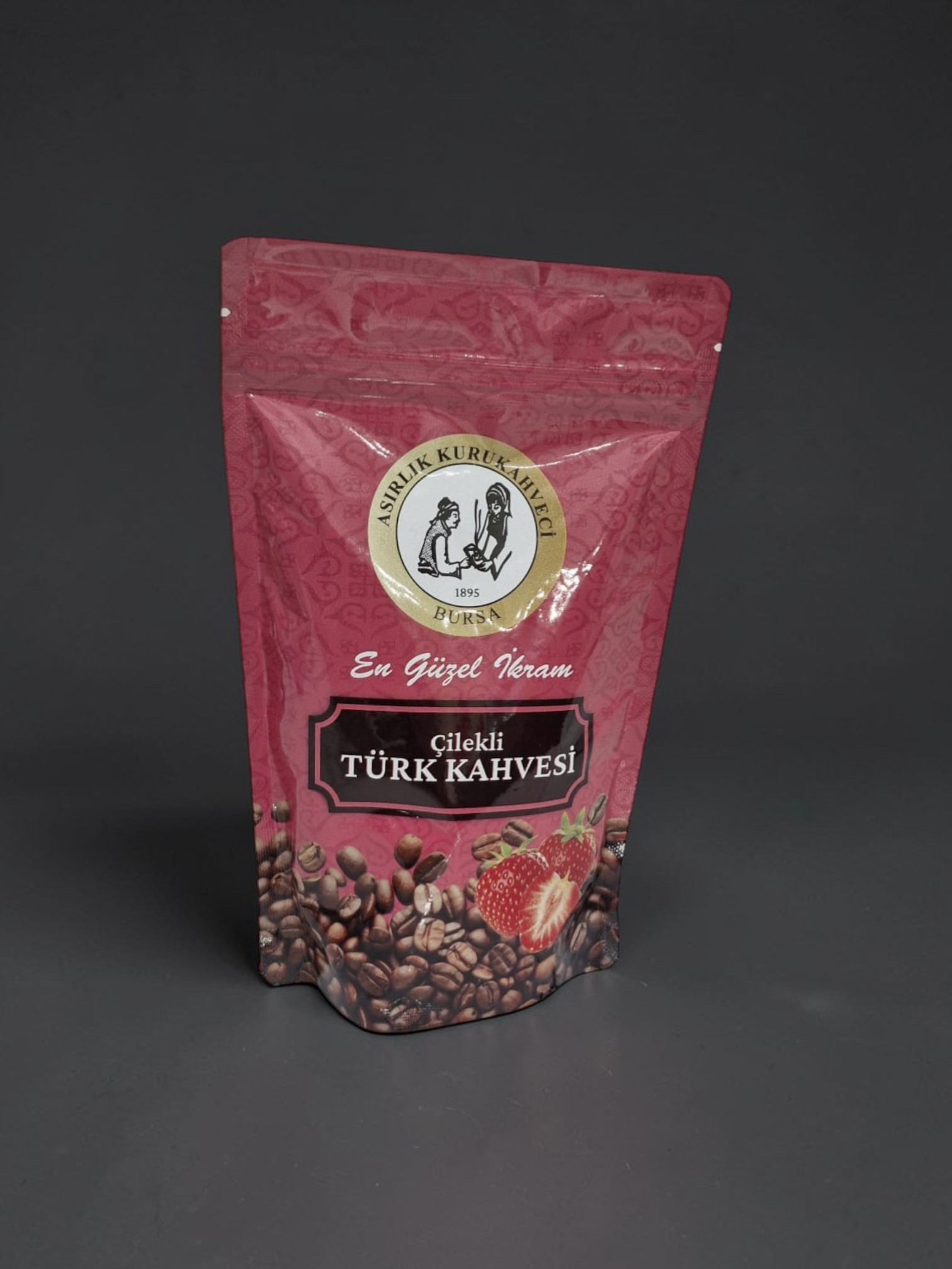 Çilekli Türk Kahvesi (Asırlık Kurukahveci)